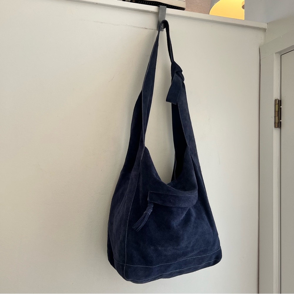 Free People Jessa Carryall Suede Leather Bag in Navy blue rare color! - Picture 3 of 16